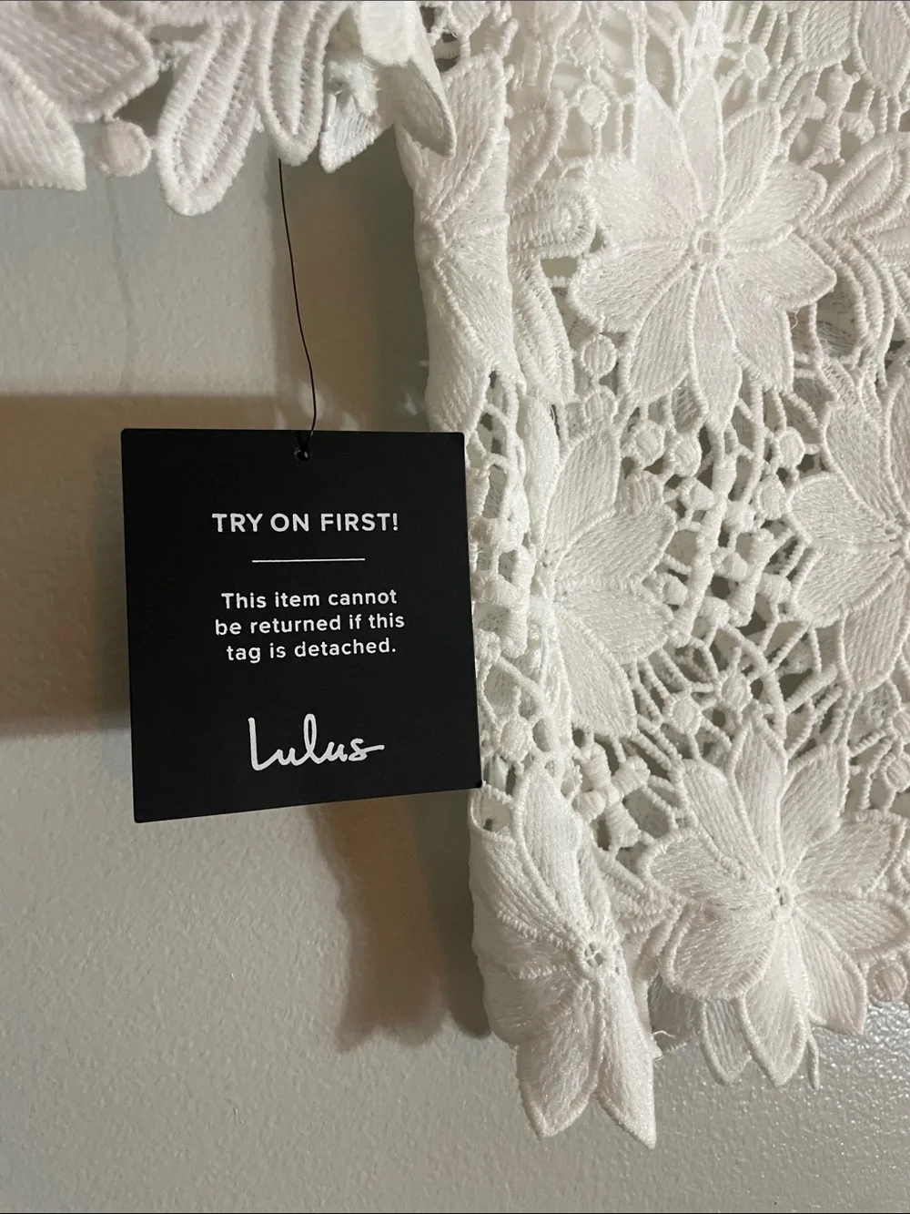 Lulu's White Floral Lace Pencil Skirt